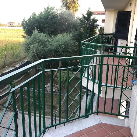 La Casa Di Pedro 圣马里亚卡普阿韦泰雷